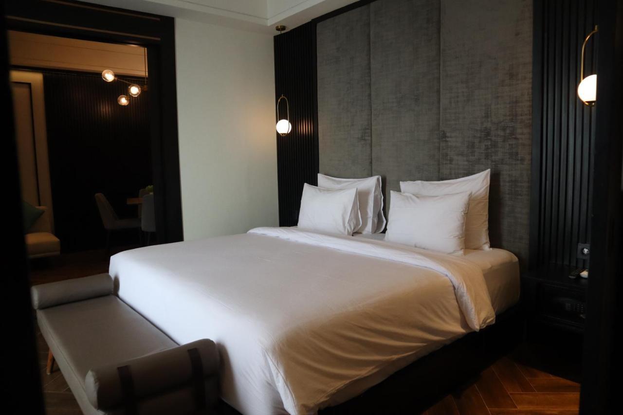 Ogaia Hotel Ternate Bagian luar foto